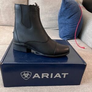 Black Ariat Women’s Scout Zip Paddock boots